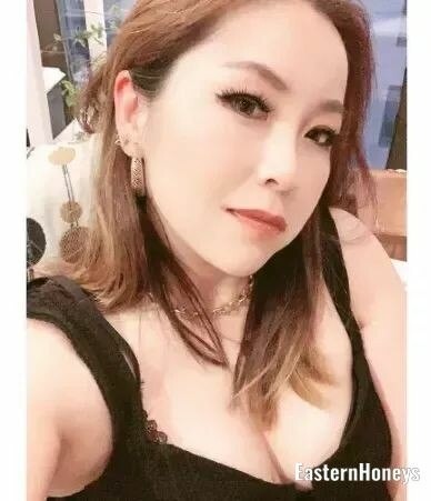 Lolita Profile image 4