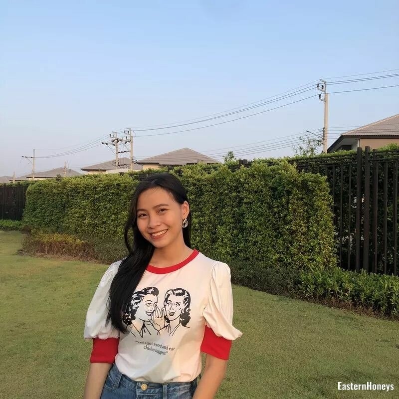 Pichamon Profile image 2
