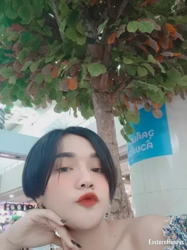 Pravee Profile image 1