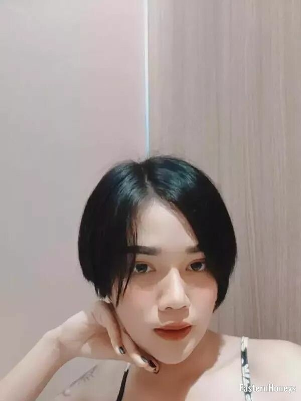 Pravee Profile image 2