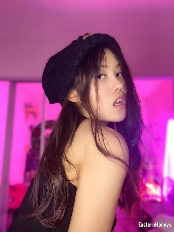 Thanida Profile image 1