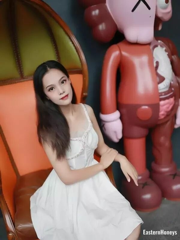 Ling Profile image 2