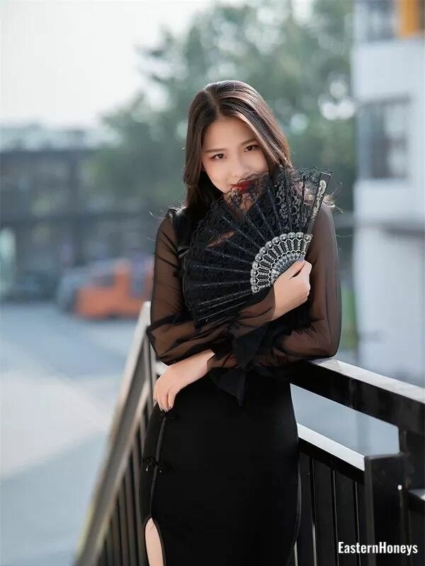 Xinyi Profile image 4