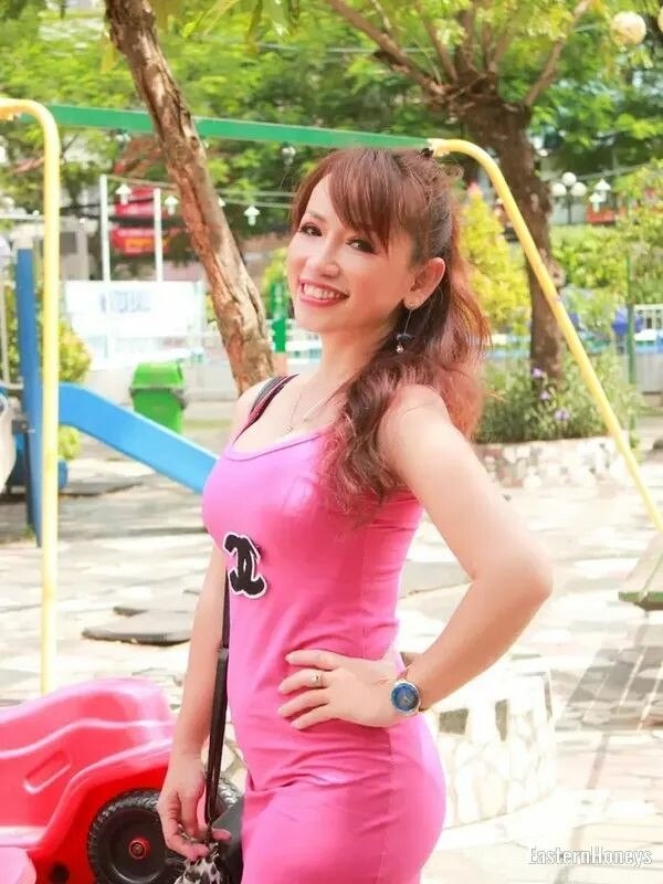 Tina Profile image 1