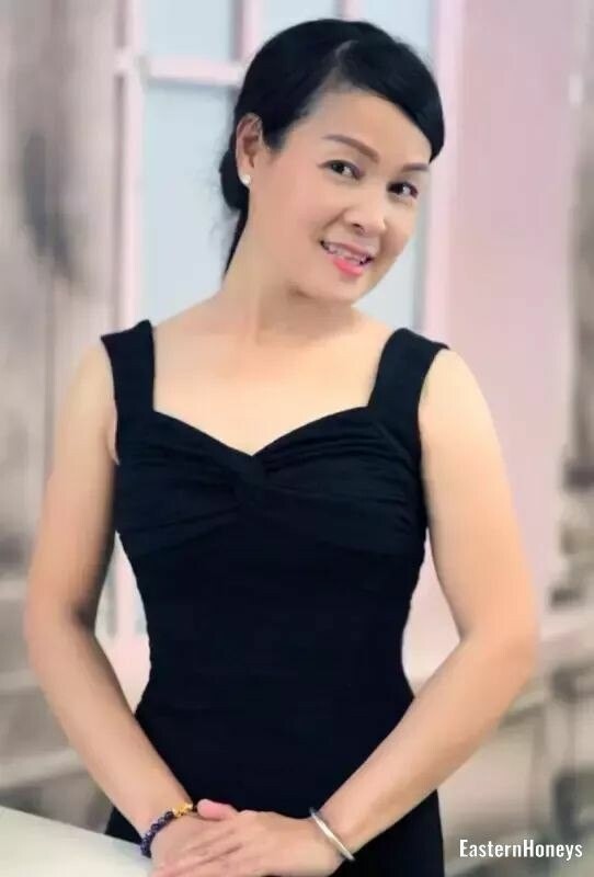 Christina Profile image 2