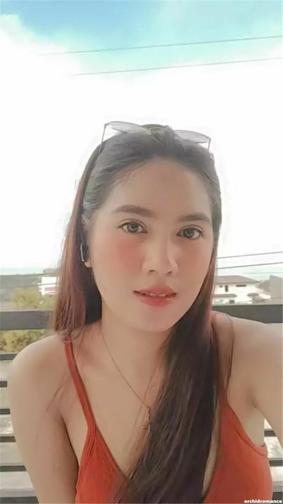 Mia Profile image 4