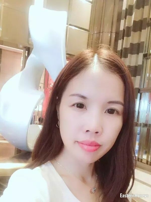 Kristine Profile image 1