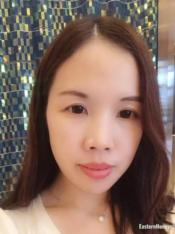 Kristine Profile image 2